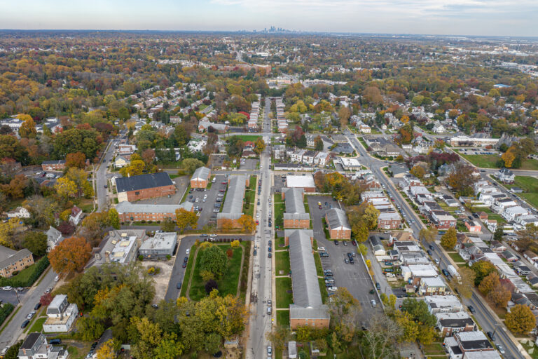 walnut-chestnut-garden-apartments-chester-pa-aerial-photo